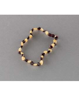 Baby amber necklace - flat multicolored olives