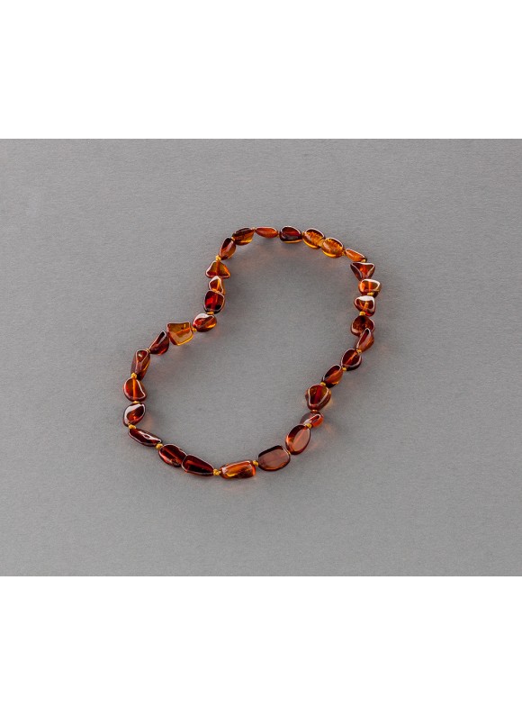 Baby amber necklace - flat bright cognac olives