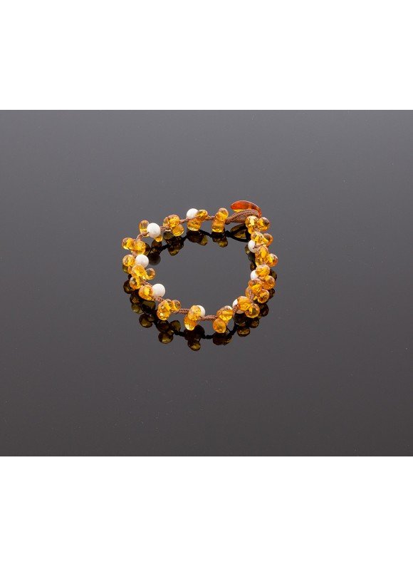 Faceted amber bracelet with pearls