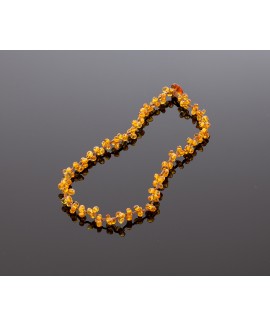 Stylish faceted amber necklace