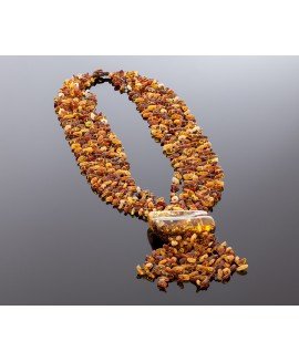 Large warm shades amber necklace